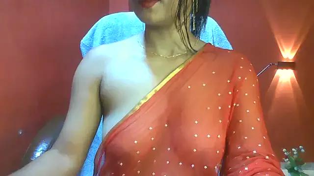 Queenhimanshi from StripChat