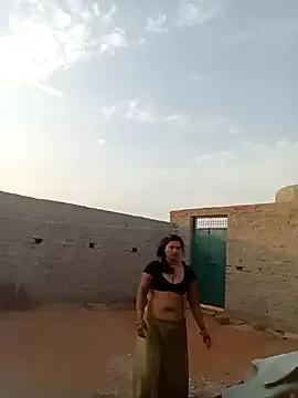 Naked Room Rashmi_cut 