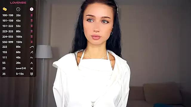 RendaBaatz from StripChat is Freechat