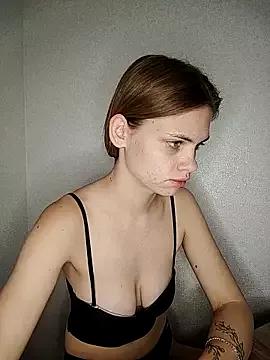 rinabluu from StripChat is Freechat