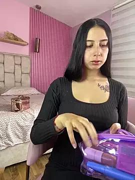 Sabrina_euphoria from StripChat is Freechat