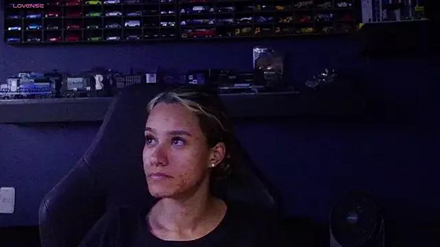 SamanthaWatson from StripChat