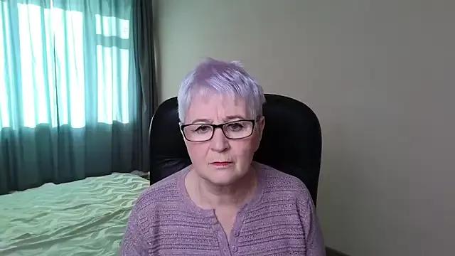 Naked Room Sandra_Snowflake 