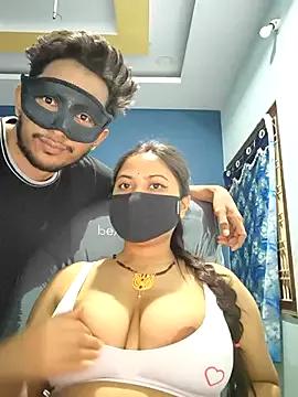 SassyWildCouple from StripChat is Freechat