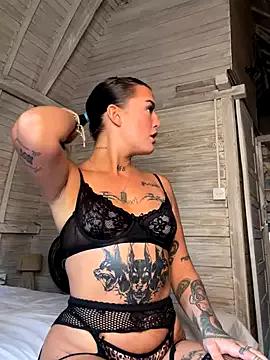 savana_heart from StripChat