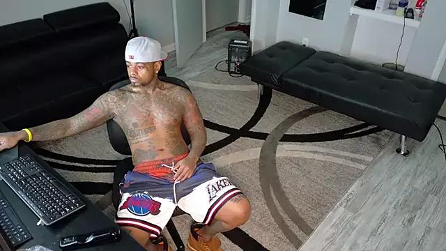 Naked Room SLANGONDEMHOES 
