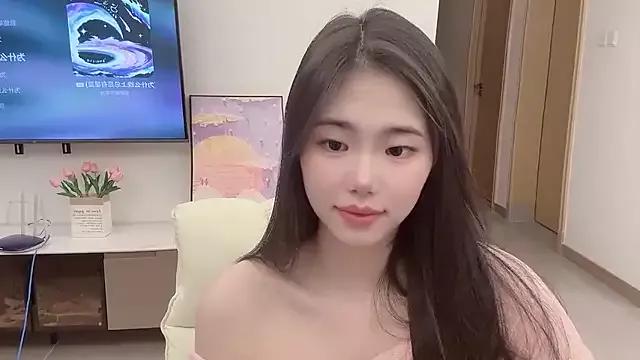 suki-1 from StripChat is Freechat