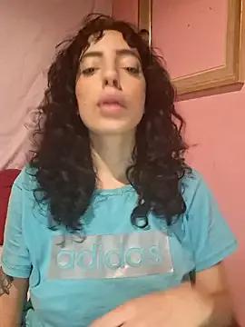 Sweet-diamondxxx from StripChat