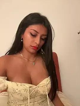 sweetAli_ from StripChat is Freechat