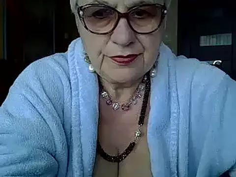 SweetCherry27 from StripChat