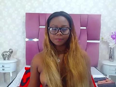 tanyyaa from StripChat is Freechat