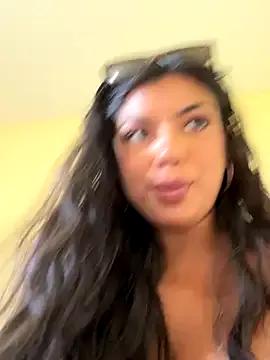 TheCrimsonBlairDarling from StripChat is Freechat