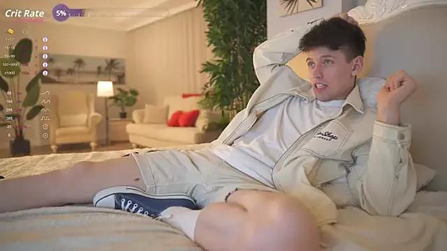 Naked Room tommyjoyer 