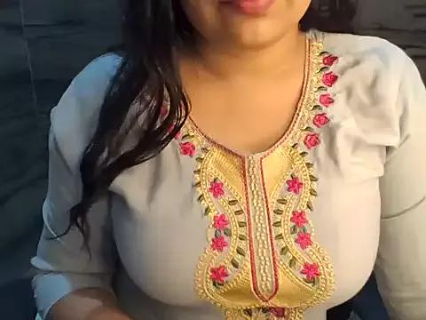 Trezza from StripChat is Freechat