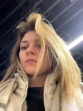 ValenciaShock from StripChat is Freechat