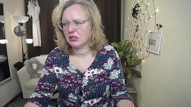 VestaWoody from StripChat is Freechat