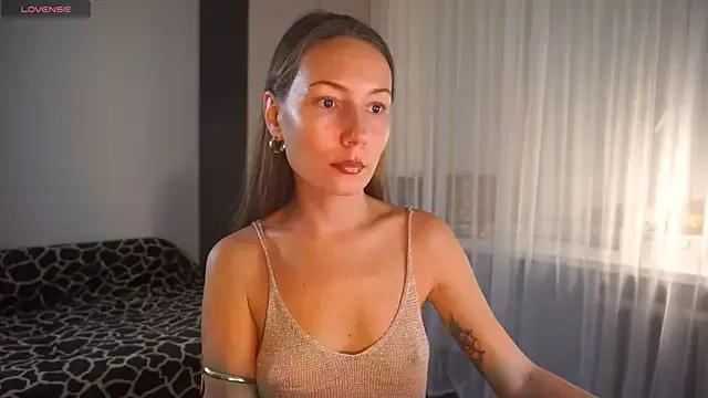 Vivian__ from StripChat