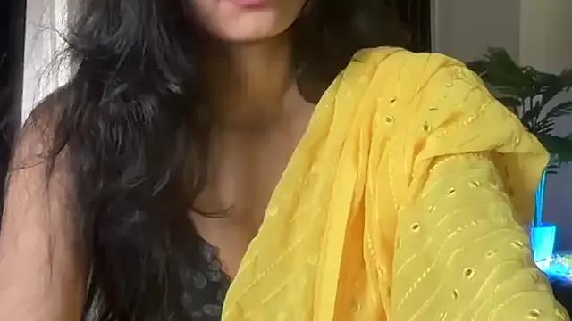 Wow-nisha from StripChat is Freechat