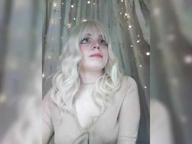 Freechat -Marcelline on BongaCams