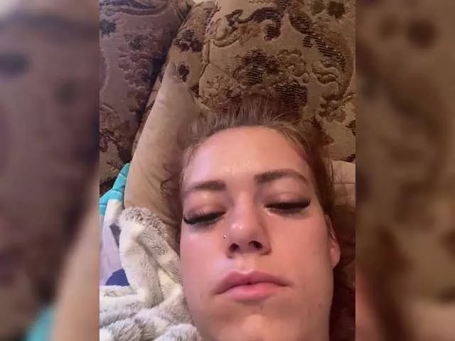 Offline 12Nimfa12 on BongaCams