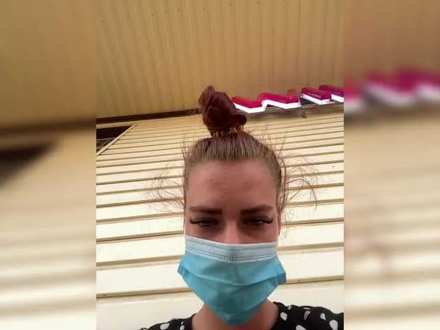 Offline 12Nimfa12 on BongaCams