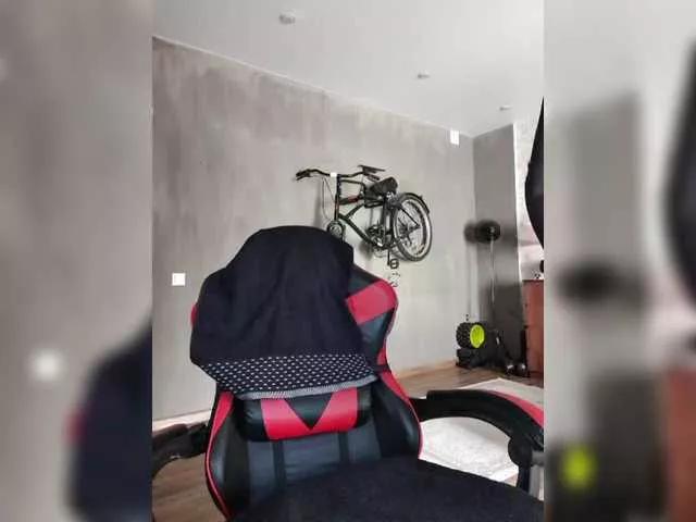 Freechat a-squirter on BongaCams