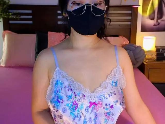 Offline aaliyah18ally on BongaCams