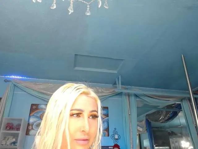 BongaCams adrianna_fox is Freechat adrianna_fox — I enjoy pleasing - especially when I can see you at the same time!