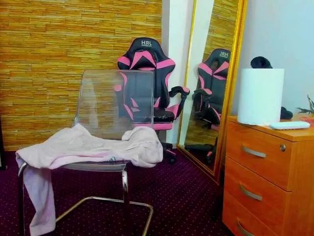 AishaRouhi on BongaCams