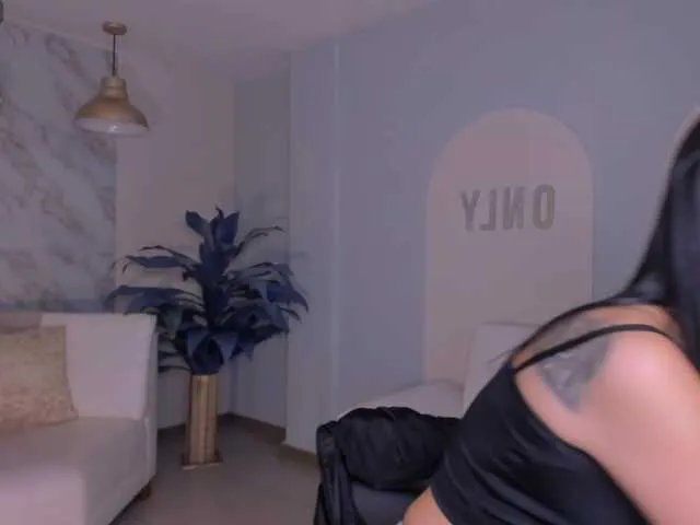 Freechat AlanaCraft on BongaCams