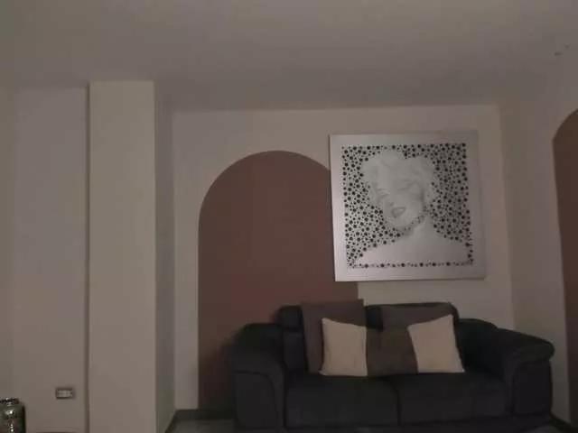 Freechat AliceHarper1 on BongaCams