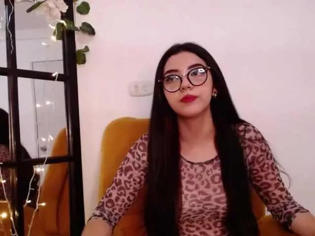 Offline Aliceowenn on BongaCams