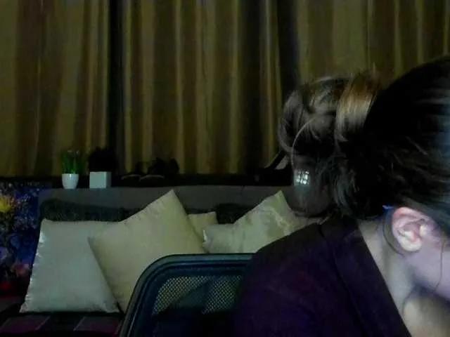 Freechat Aliciafolow009 on BongaCams