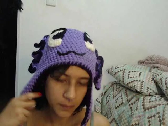 AlinaWoolf on BongaCams
