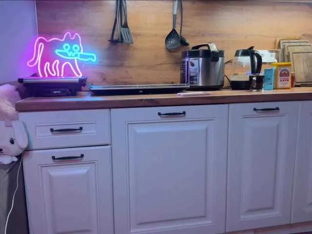 Offline Alisa-Cheshirovna on BongaCams