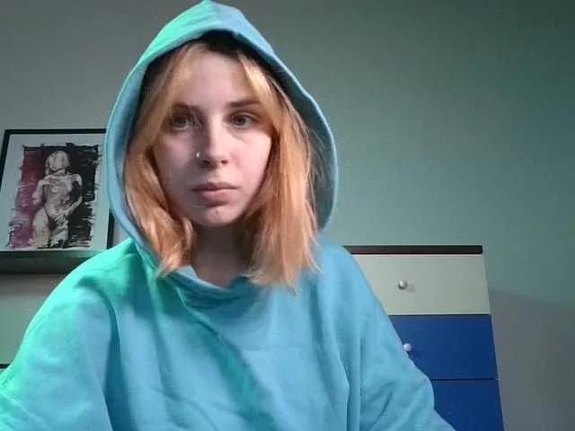 AlisMoona on BongaCams