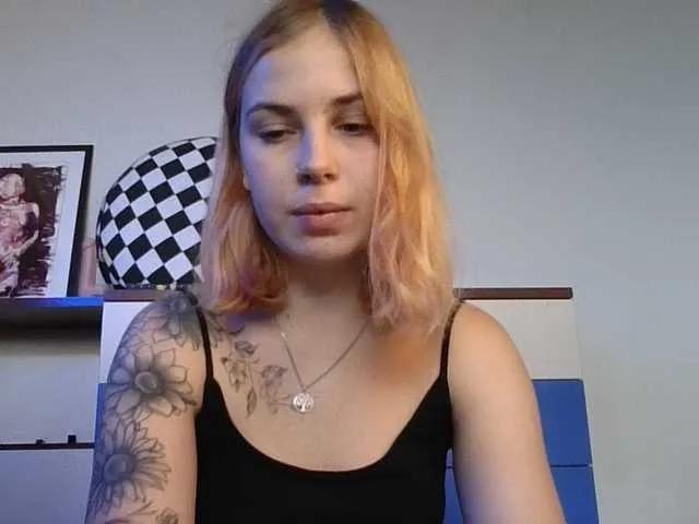 AlisMoona on BongaCams