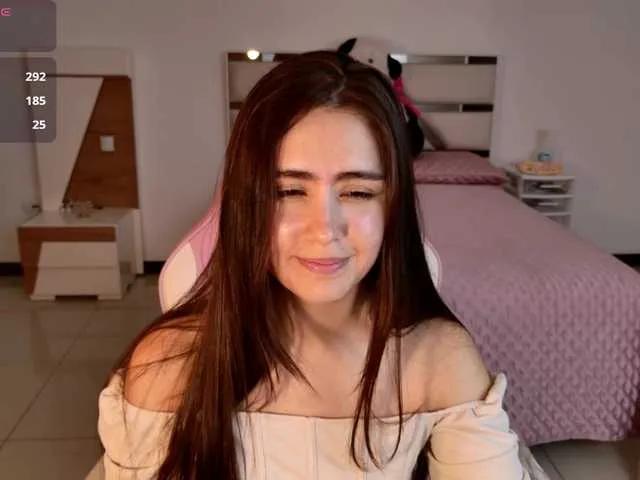 Offline AllisonPalmer on BongaCams