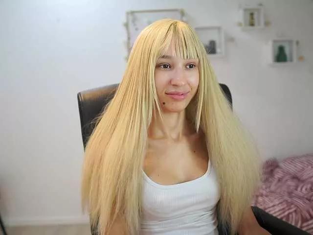 Offline AmaiLiu on BongaCams