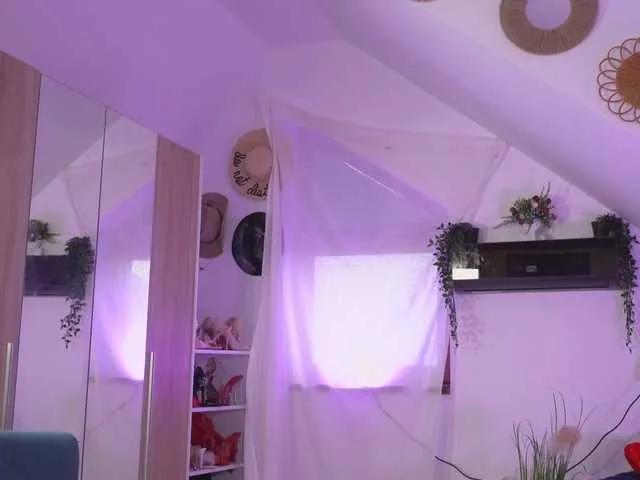 BongaCams Amaliamour is Freechat Amaliamour — A guy that know how to tease a pussy before fucking it