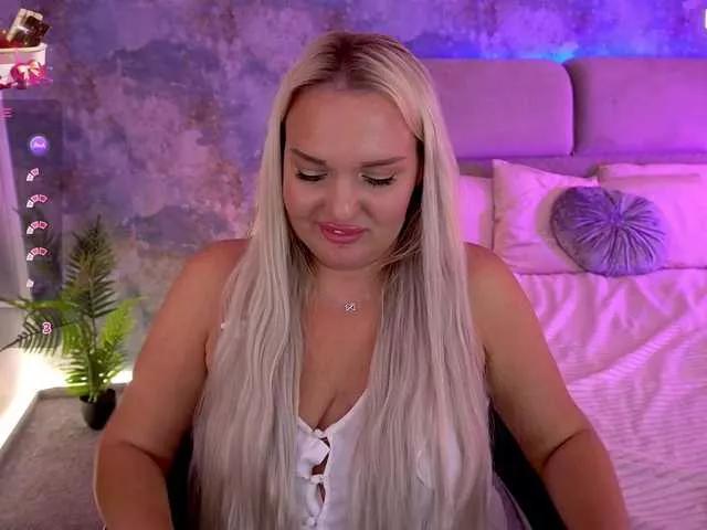 Offline AmelyLoveme on BongaCams