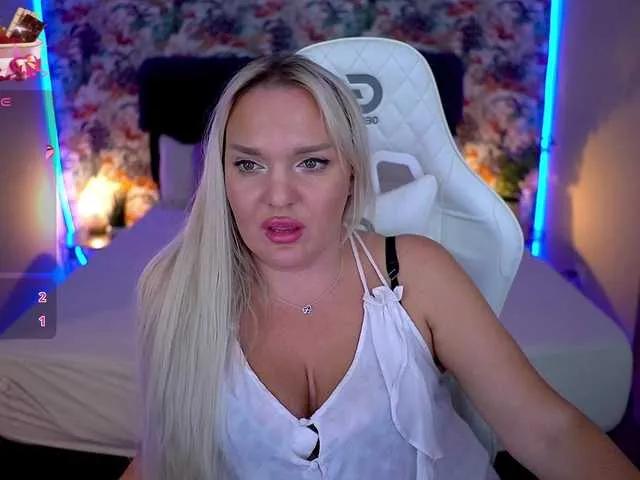 Offline AmelyLoveme on BongaCams