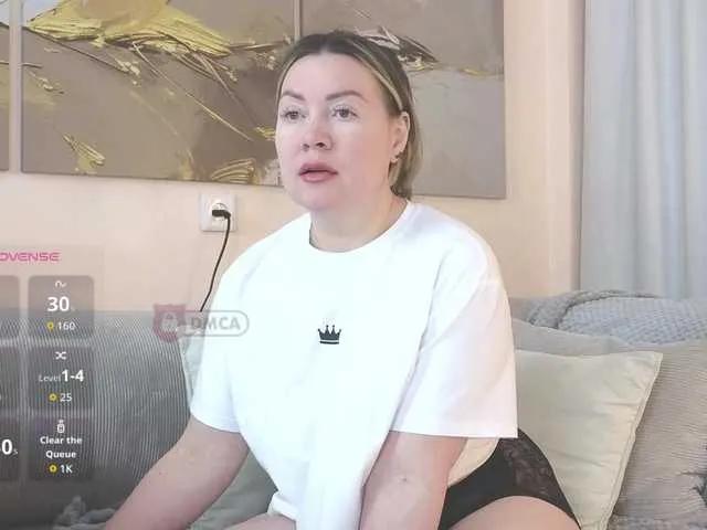 Offline AmieHerry on BongaCams