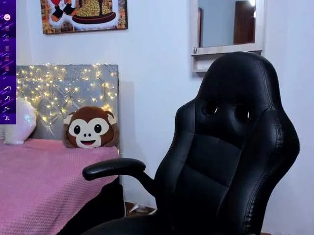 Freechat angelaagomez on BongaCams