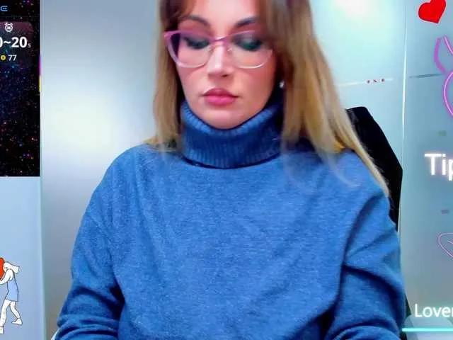 Freechat anyarosses on BongaCams