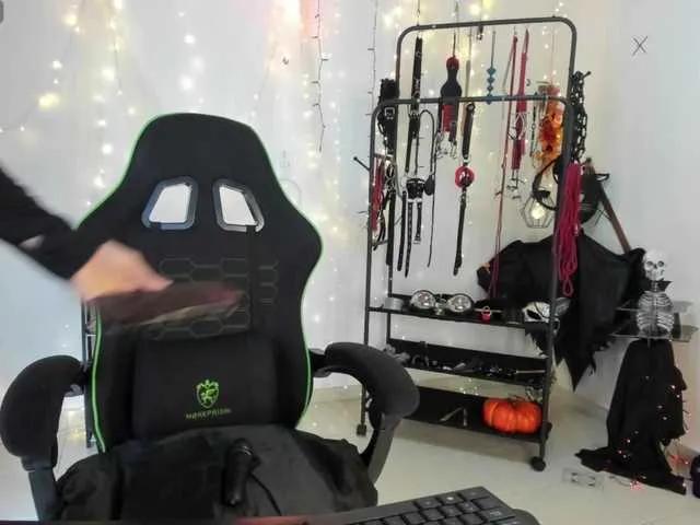 Offline ariannaconnor2 on BongaCams