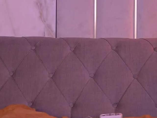 Offline ArinaRhodes on BongaCams