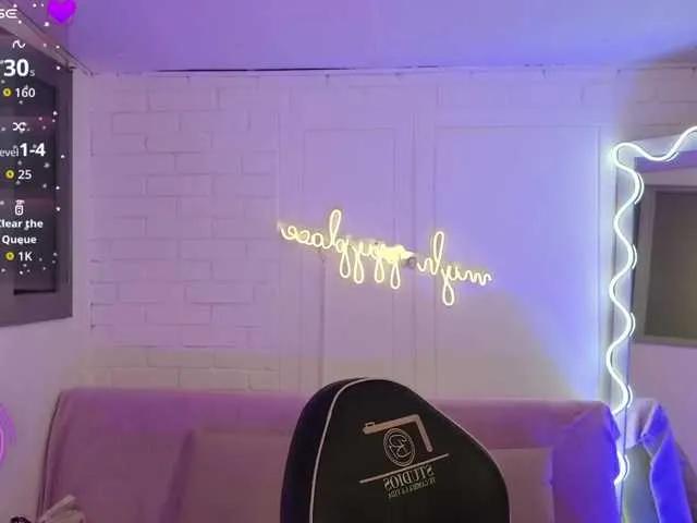 Offline Artemiss-tay on BongaCams