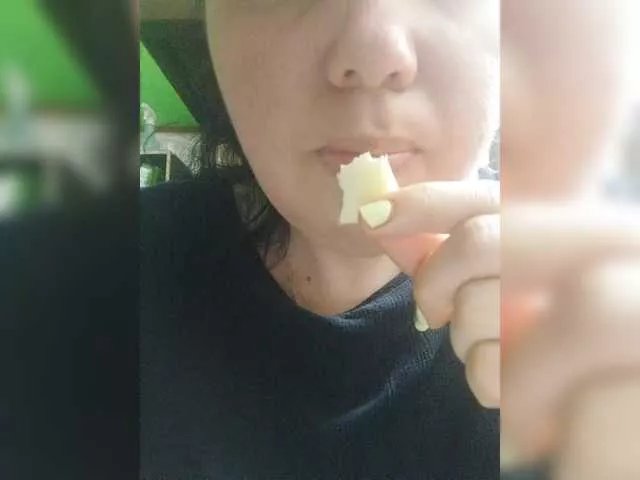 Offline AsyaCam on BongaCams