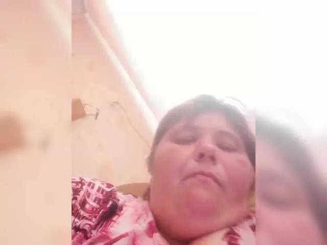 Freechat AthomeTi on BongaCams